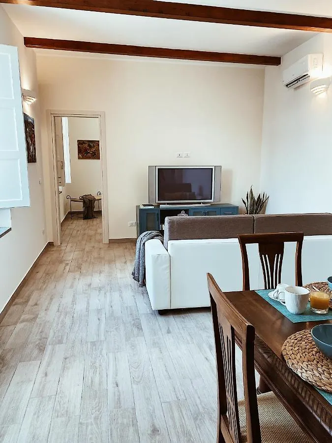 La Casetta Al Maneggio Catánia Appartement